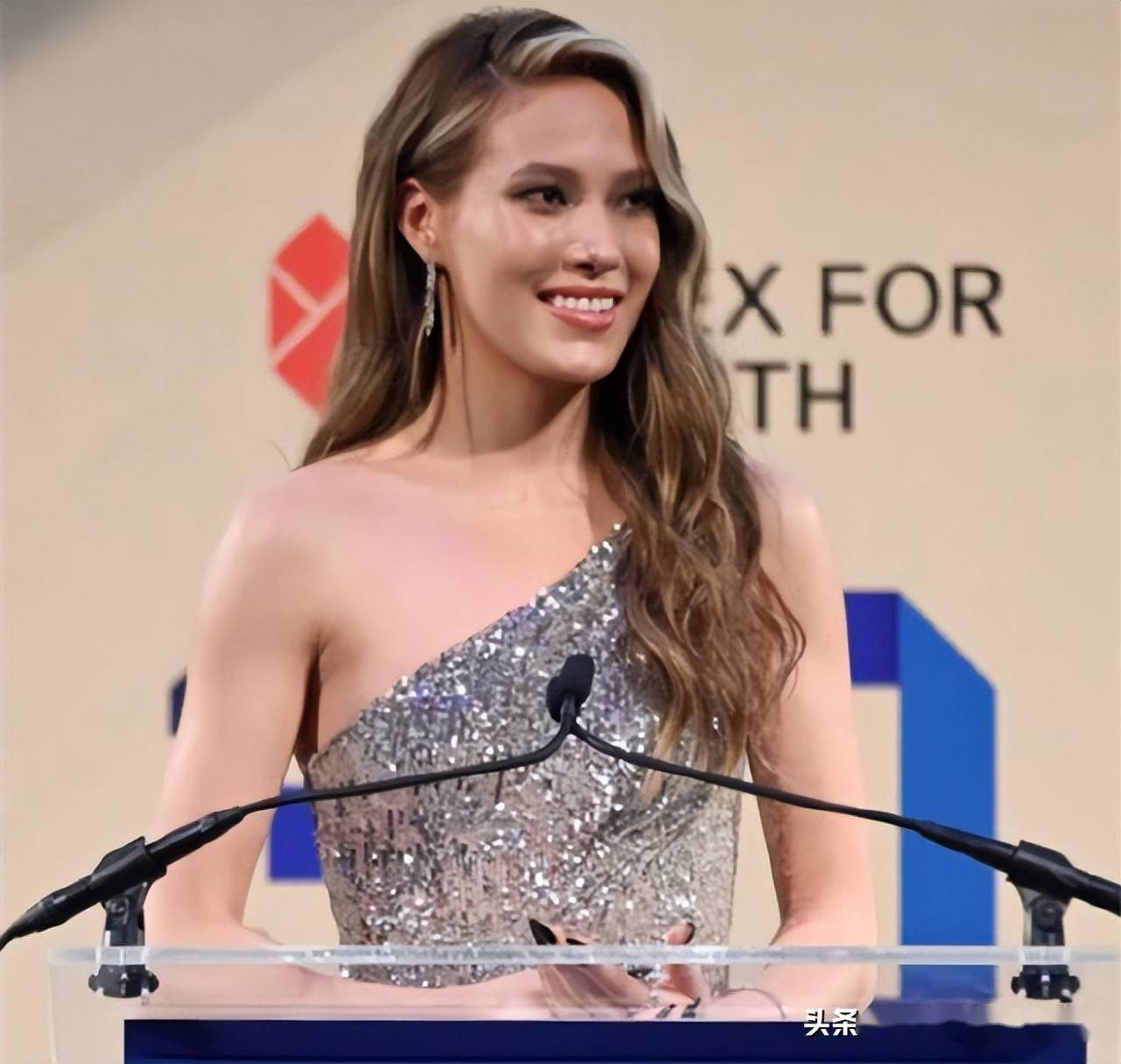 莱比锡训练开放日；集结日内部沟通引欢呼；法国杯在即；临场指挥获称赞的简单介绍-开云体育下载