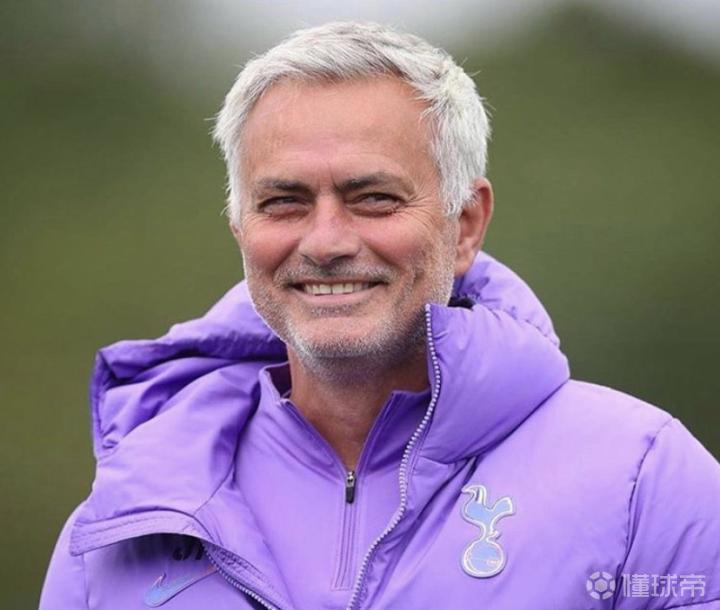 本菲卡内部会议纪要流出——今夜远射贴柱；意大利杯使命明确；赛程密集仍需轮换(公司内部会议纪要范文)