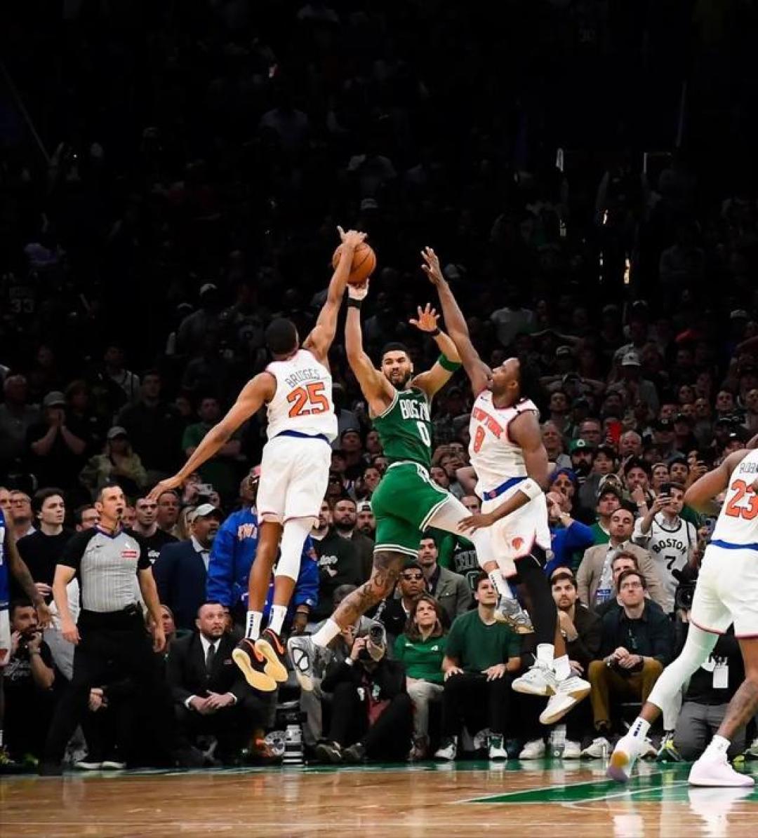 纽约尼克斯发布备战花絮，加时末段强势反弹，NBA季后赛任务艰巨，球探报告显示潜力的简单介绍-kaiyun